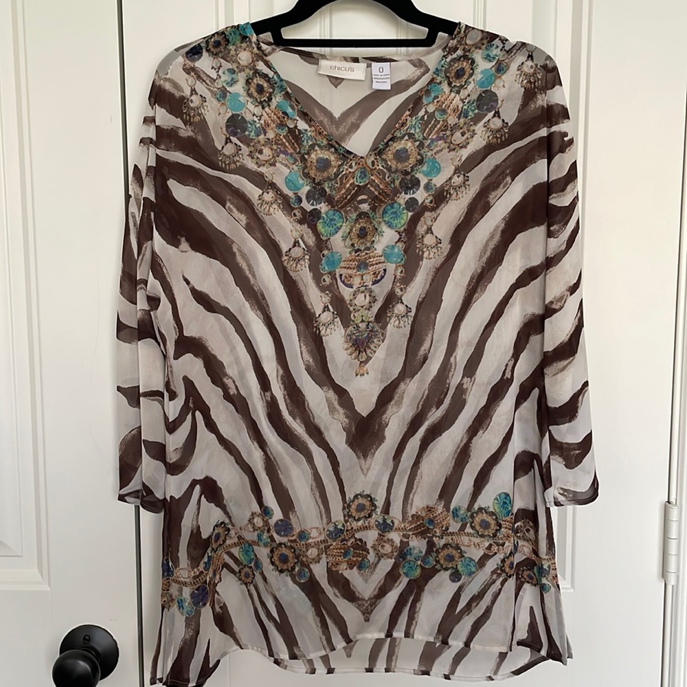 🛍️ 3 for $12 Chicos sheer animal print zebra black and white V-neck